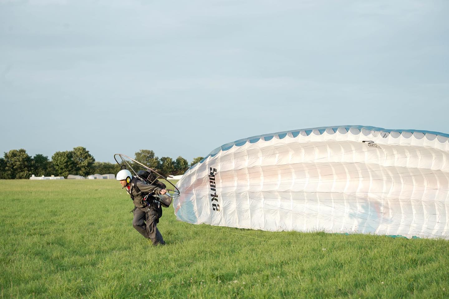 6-Day Beginner Paramotor Course – UK gallery 8