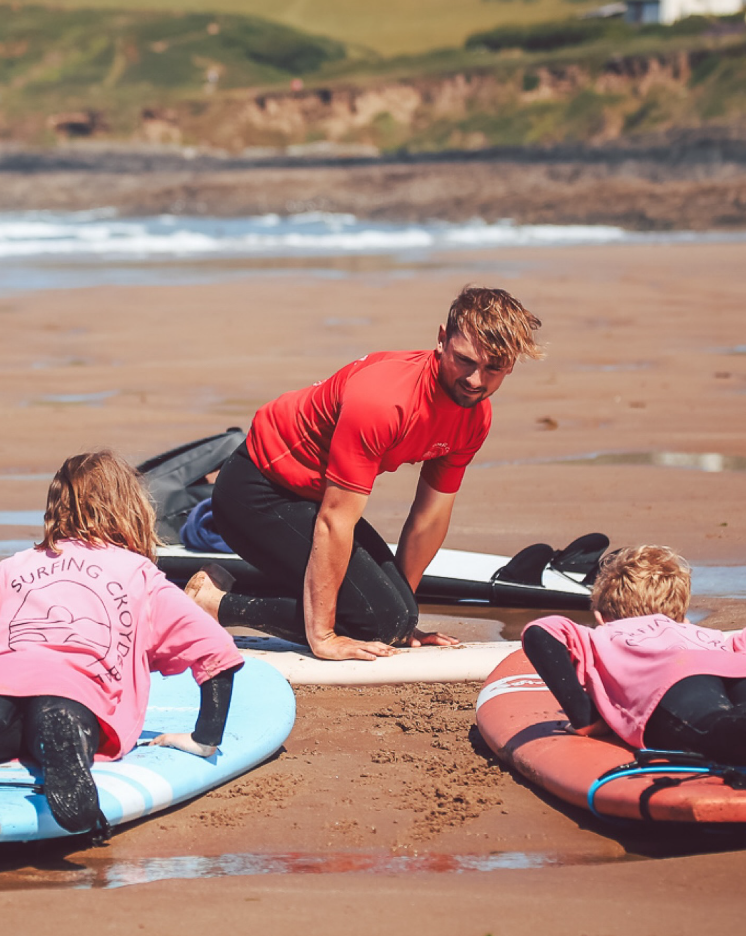 2-Day Kids Beginner Surf Camp in Croyde, photo 3