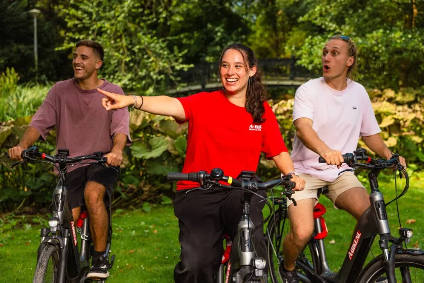 Private Guided Bike Tour in Amsterdam, photo 2
