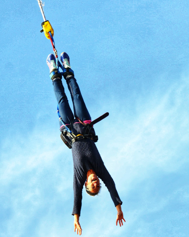 160ft Bungee Jump in Manchester Salford Quays gallery 3