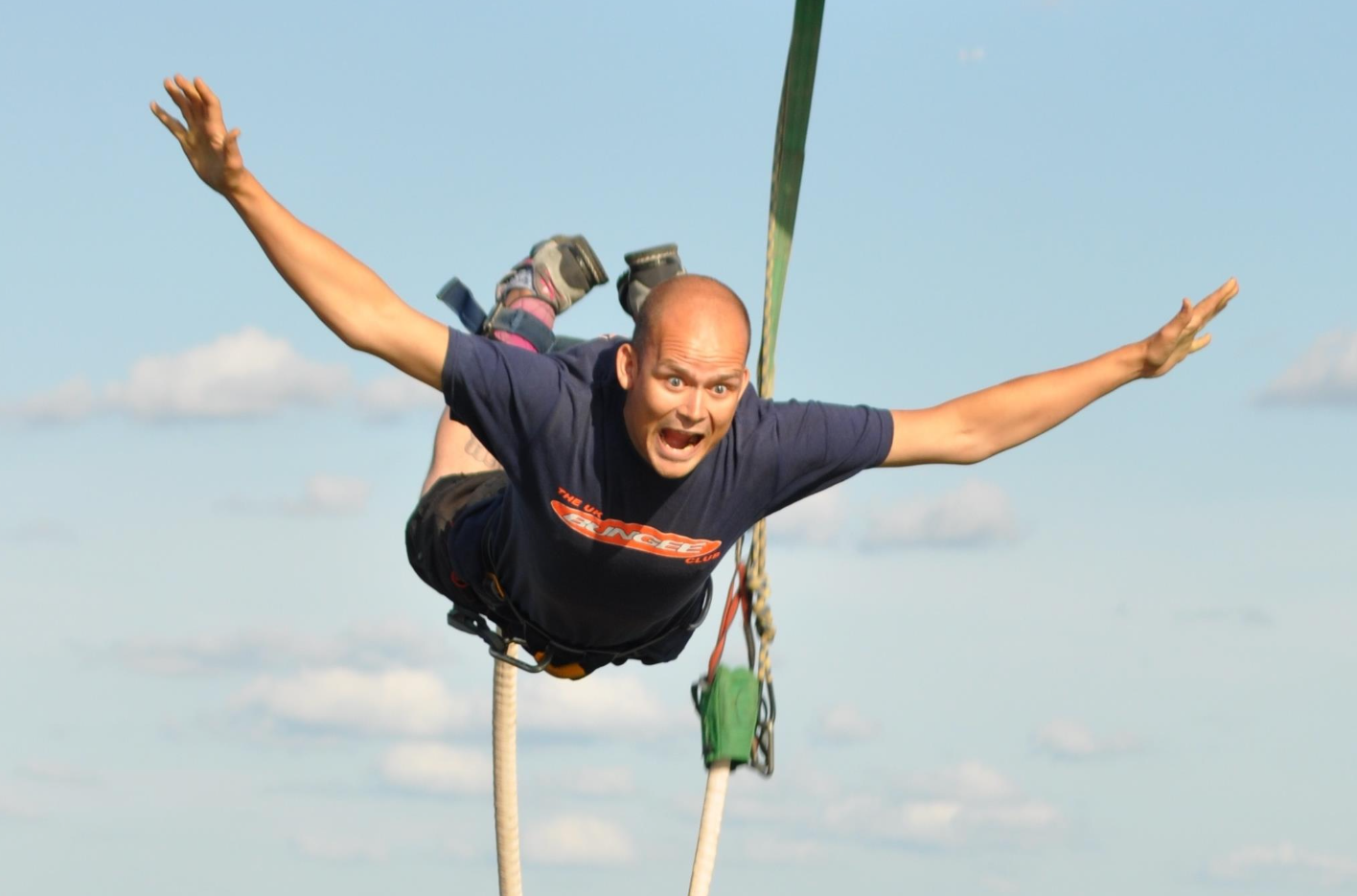 160ft Bungee Jump in Manchester Salford Quays gallery 6