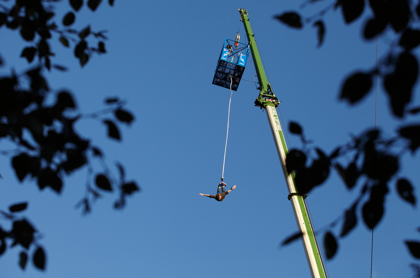 160ft Bungee Jump in Bedford gallery 10