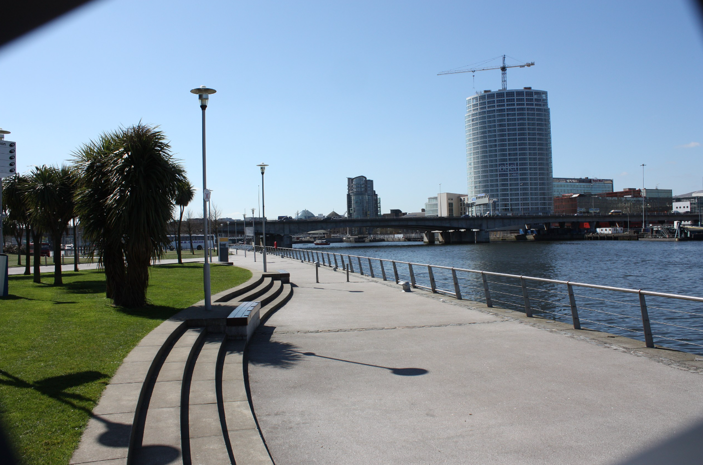 160ft Bungee Jump in Belfast Queens Quay, photo 3