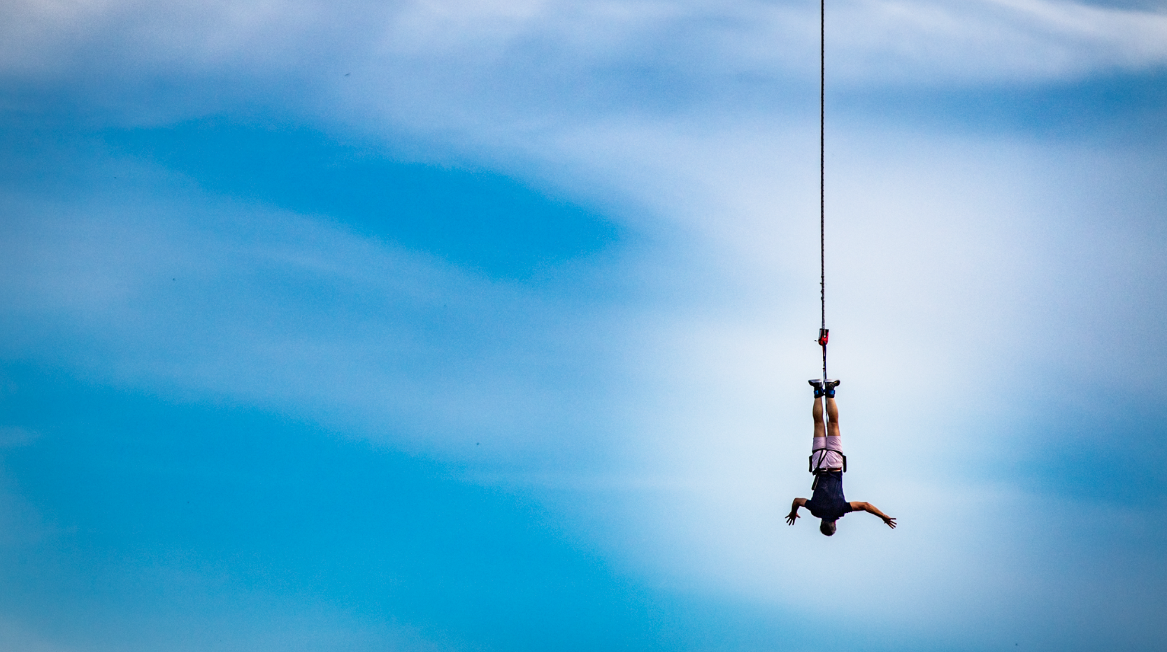 160ft Bungee Jump in Belfast Queens Quay, photo 4