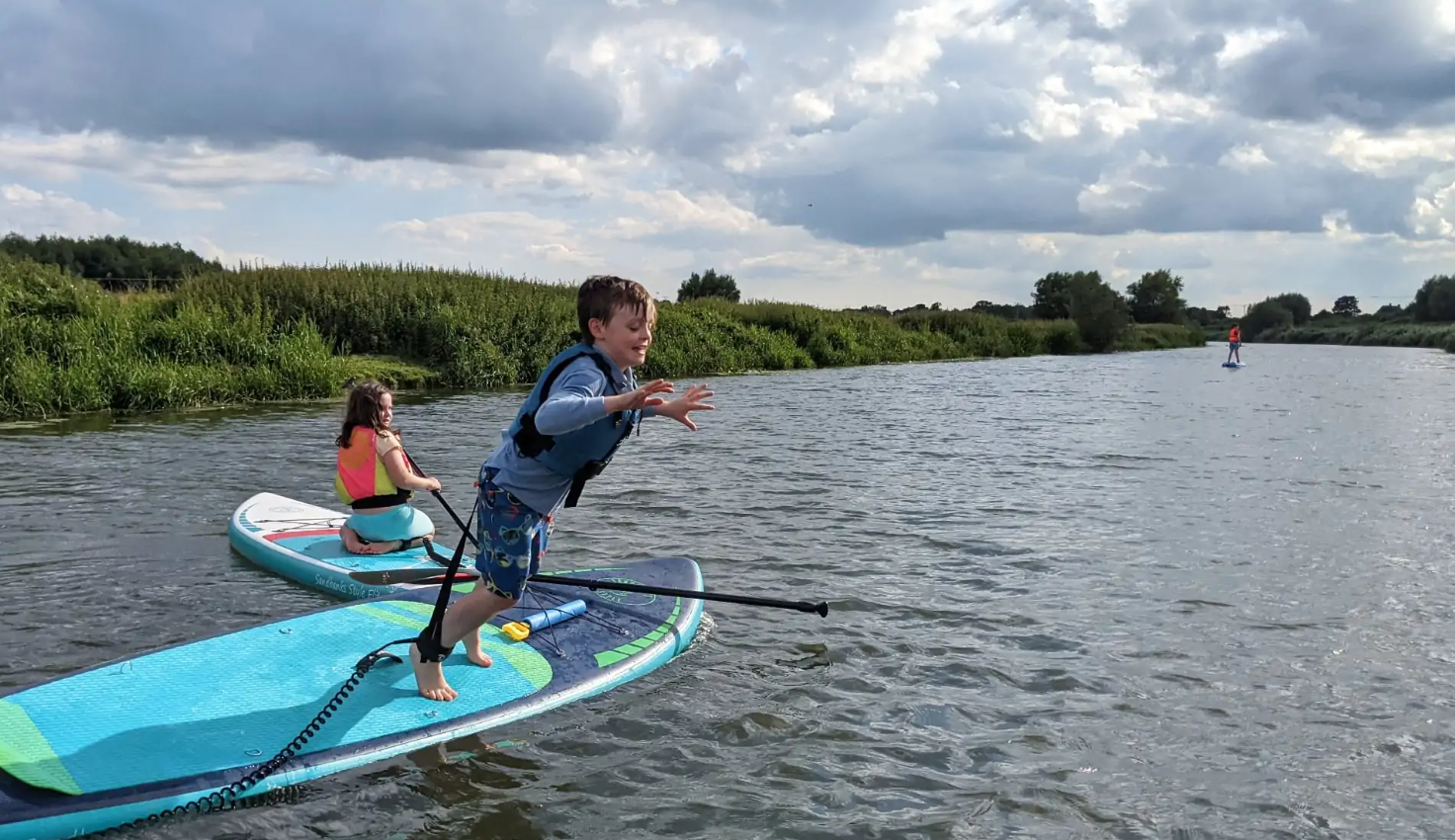 Kids Paddleboarding Parties in Worcestershire gallery 2