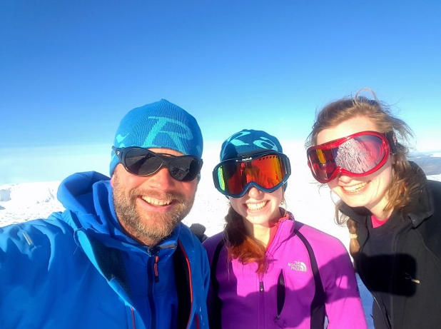 Cairngorm Plateau Snowhole Mountaineering Weekend, listing photo