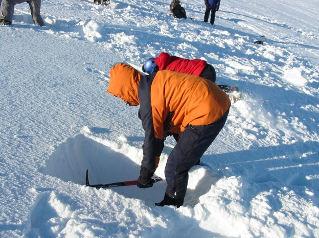 3 Day Winter Mountaineering Skills and Snowhole Expedition in the Cairngorms, listing photo