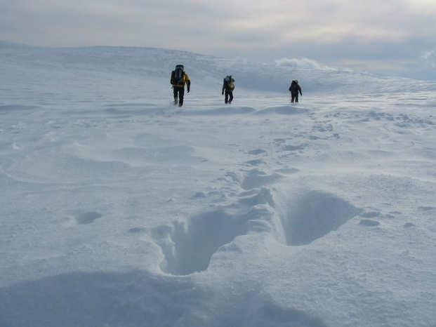 3 Day Winter Mountaineering Skills and Snowhole Expedition in the Cairngorms gallery 2