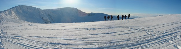3 Day Winter Mountaineering Skills and Snowhole Expedition in the Cairngorms gallery 3