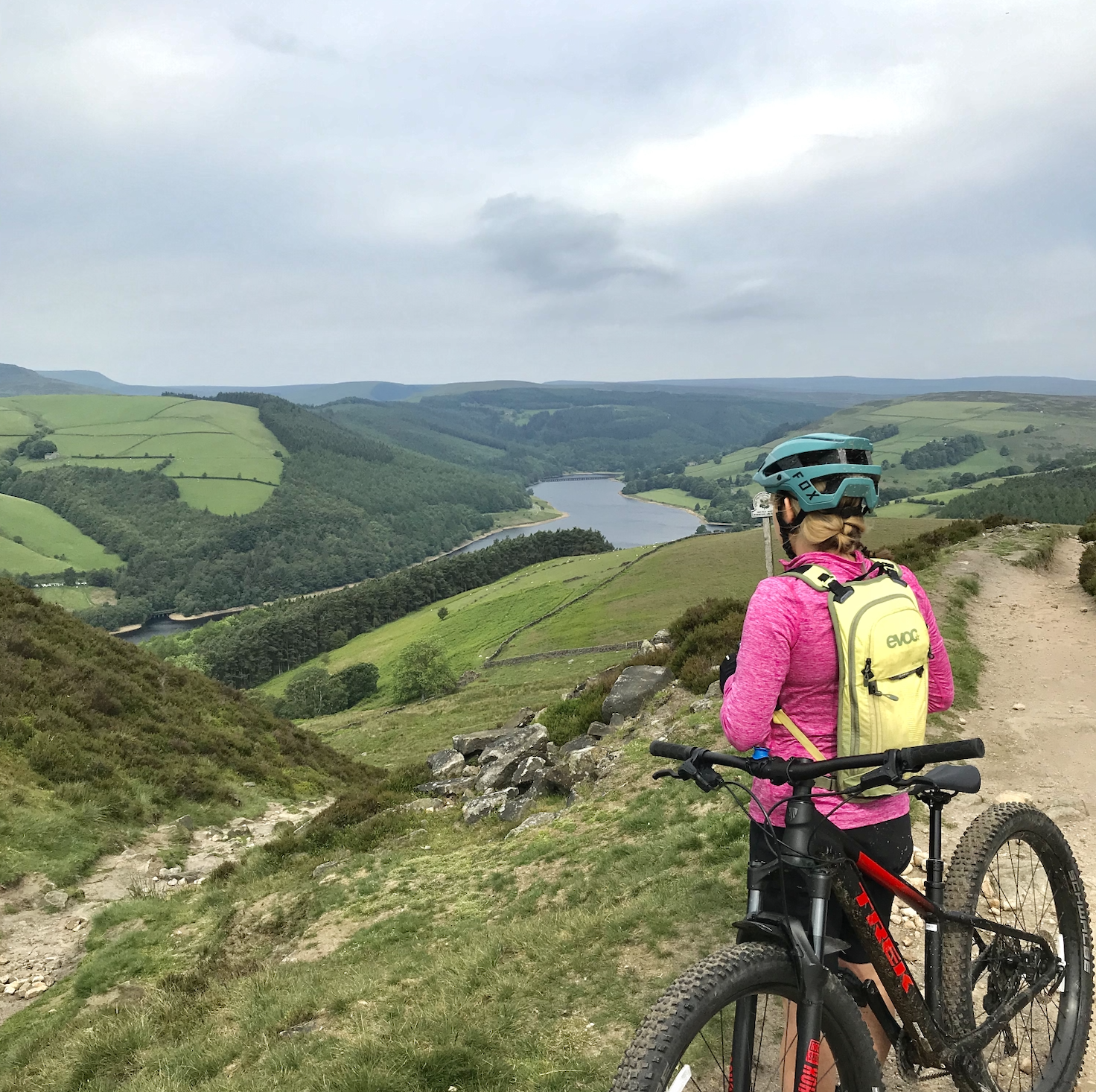 Private Guided Mountain Bike Ride in the Peak District gallery 5