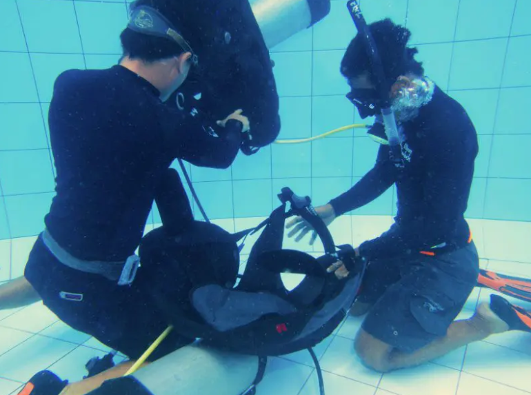 PADI Divemaster Course in Sulawesi gallery 6