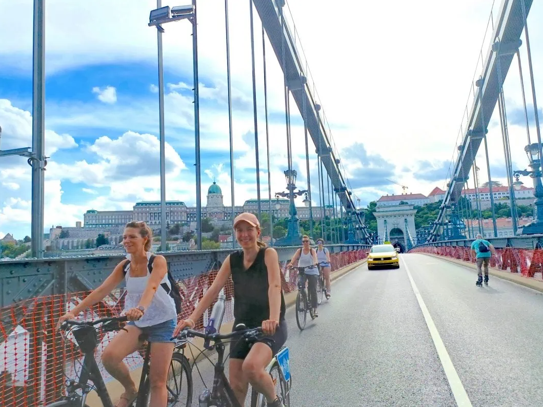 Budapest Highlights Bike or E-Bike Tour, photo 4