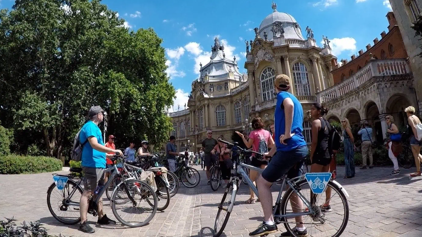 Budapest Highlights Bike or E-Bike Tour gallery 2