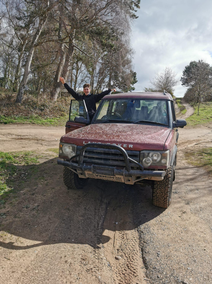 Junior 4×4 Off Road Driving Experience in Nottingham gallery 2