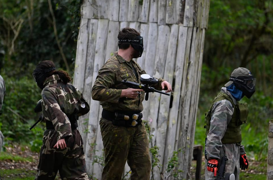Full-Day Paintballing Session in Littlehampton gallery 10