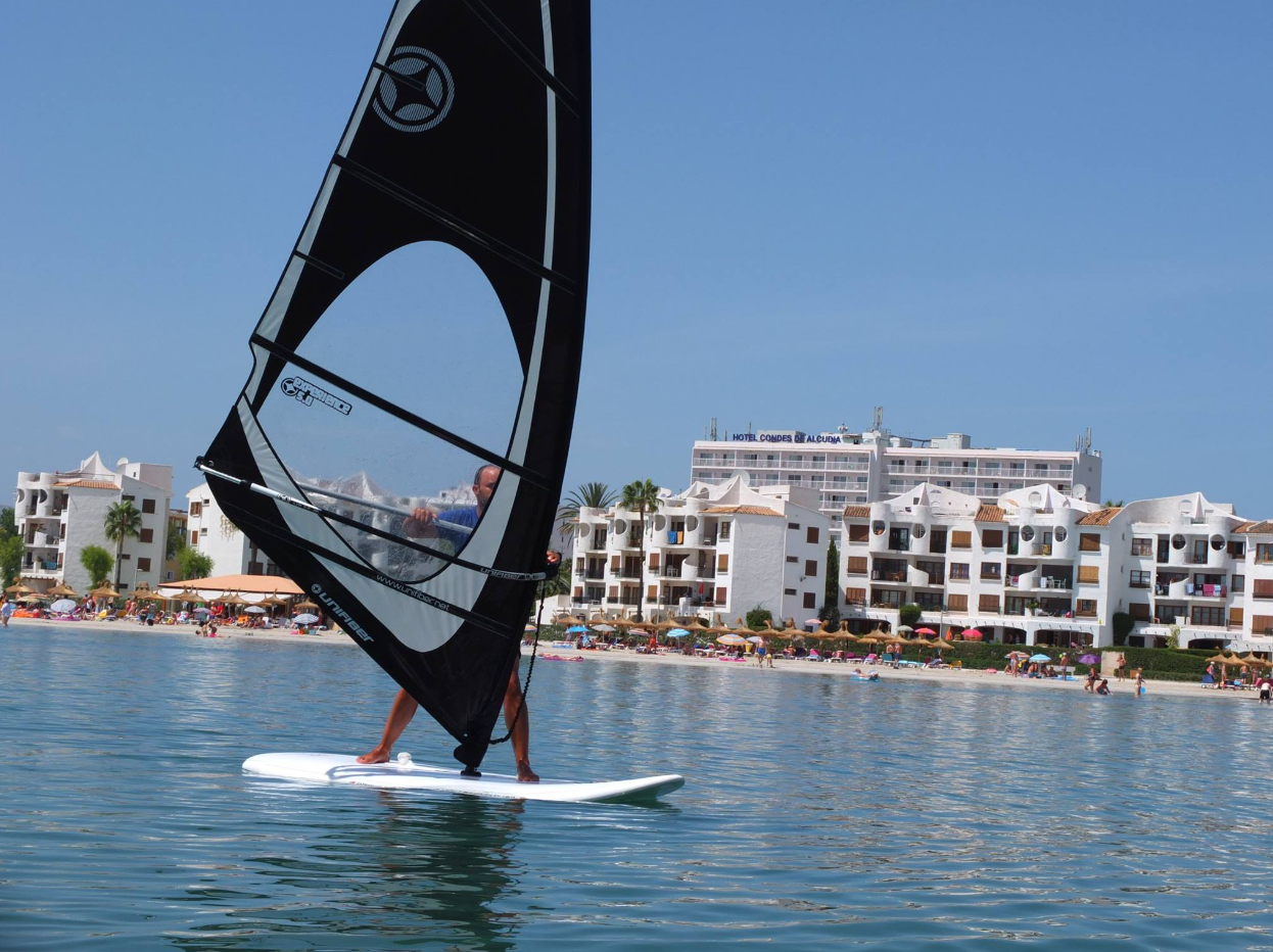 Windsurf Course in Puerto de Alcudia, Mallorca, photo 4