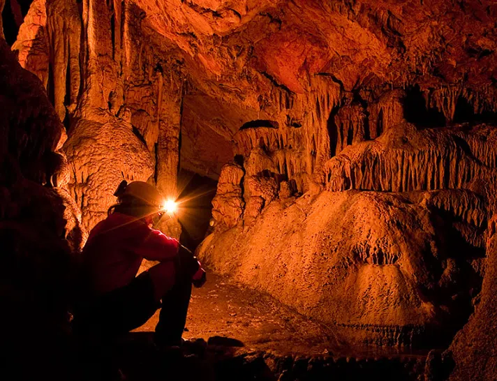 Underground Caving Adventure – Family-Friendly Dry Cave Exploration in Mallorca, photo 3