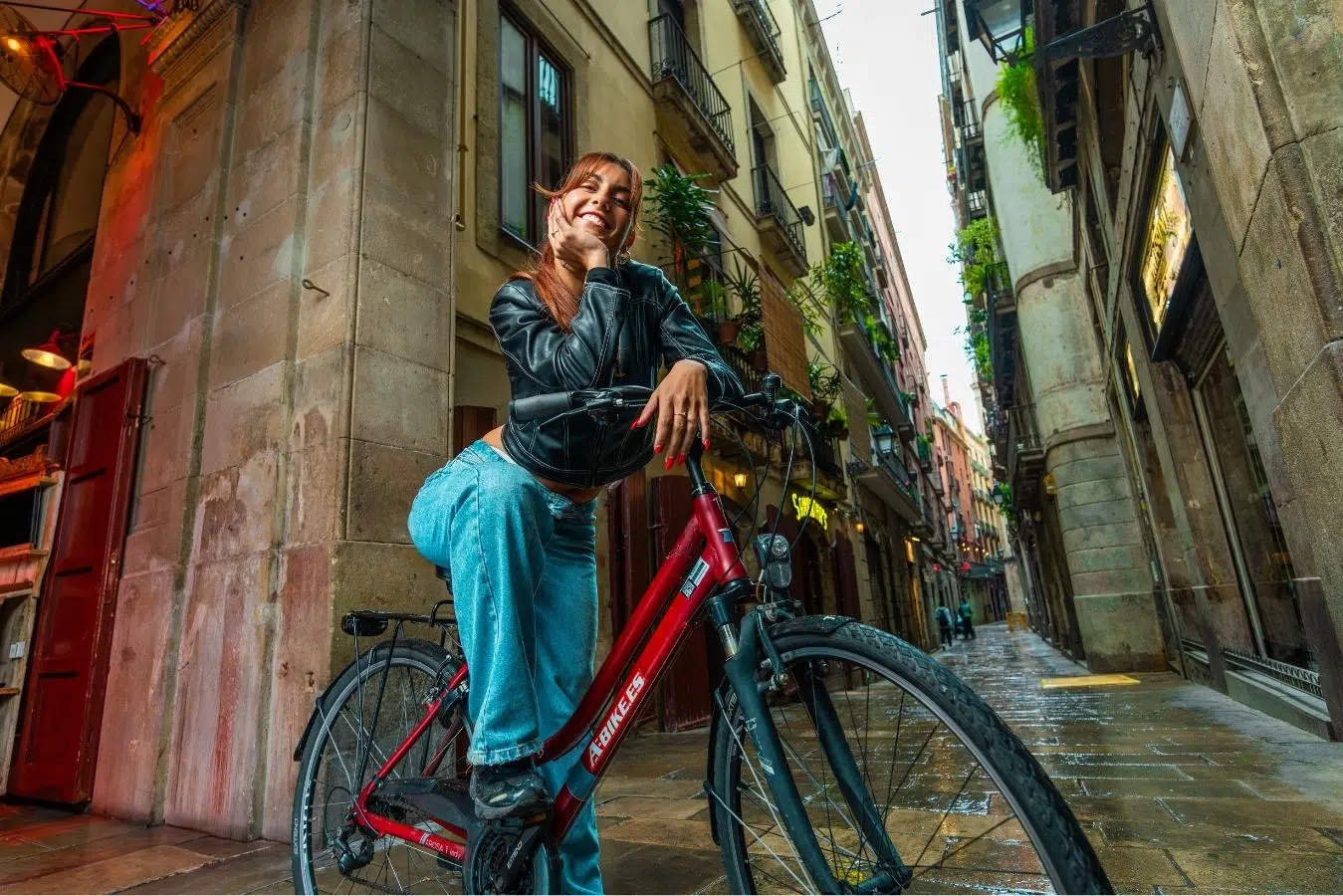 Touring Bike Rental in Barcelona, photo 2