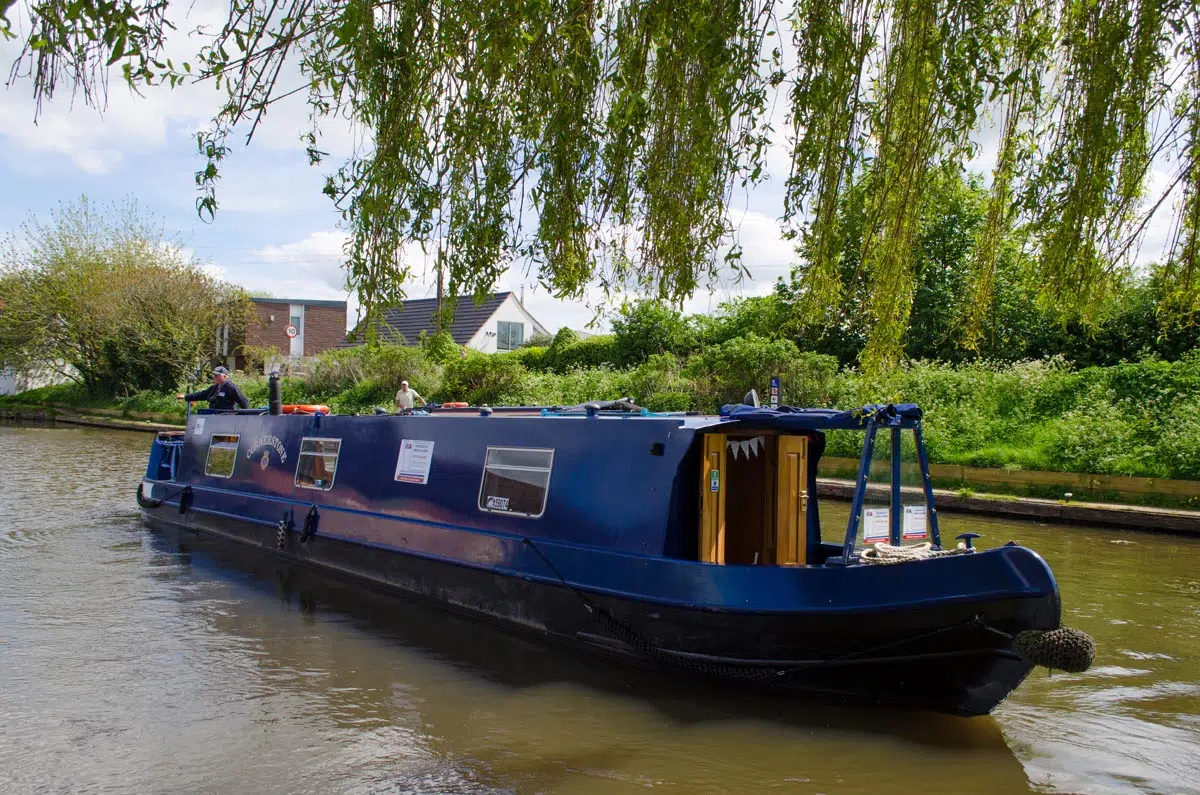 Inland waterways Narrowboat course, listing photo