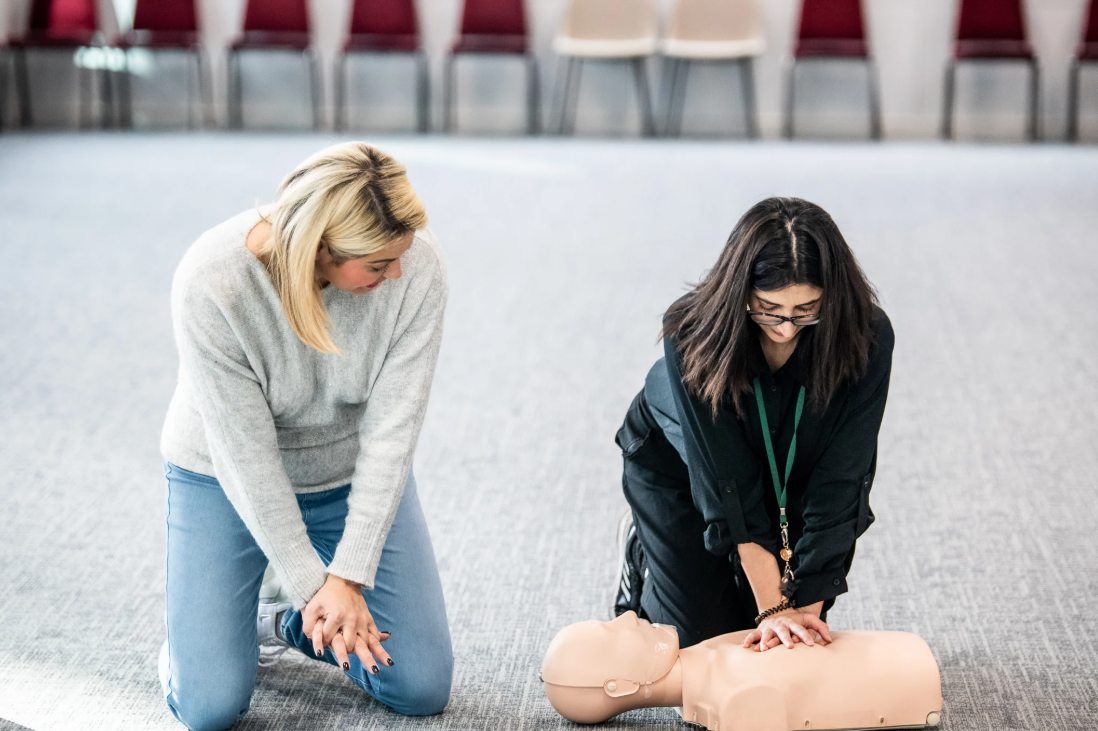 3-Day First Aid at Work Course with Online and In-Person Training gallery 2