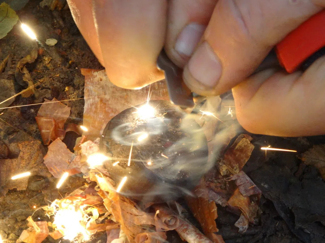 1-Day Bushcraft Skills Course – Kent Downs gallery 6