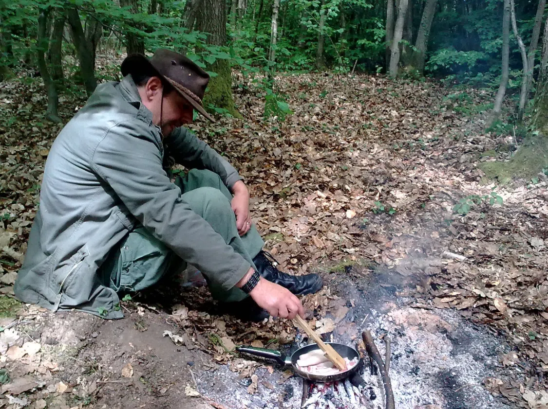 Wayfarer’s Bushcraft Weekend in Kent, photo 4