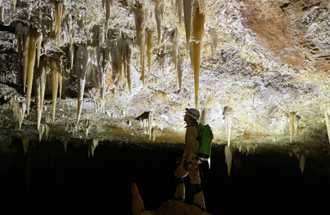 4-Day Introductory Caving Course in Mallorca gallery 6
