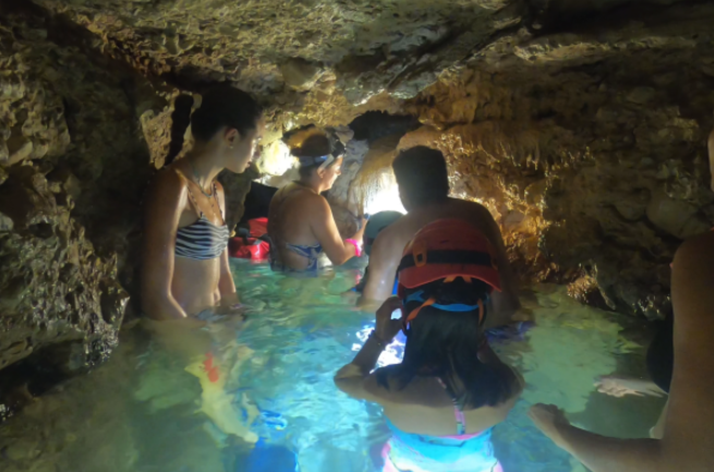Family Caving Adventure in a Pirates Cave, Mallorca, photo 3