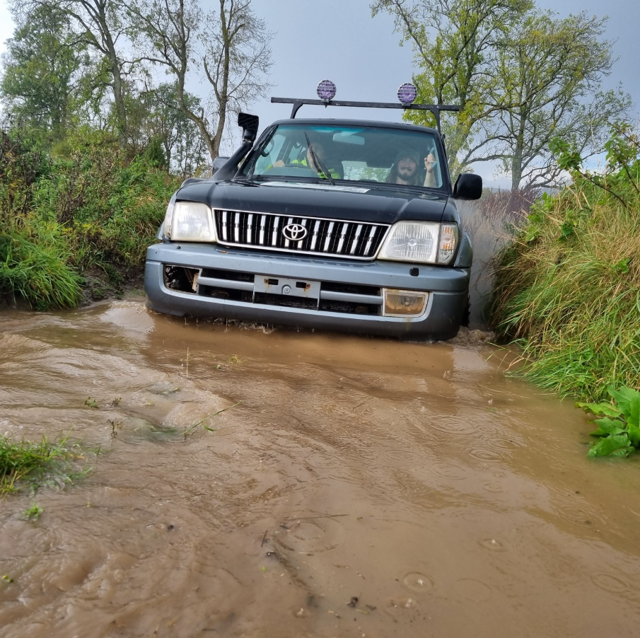 Junior Off-Road 4×4 Driving Session in Stirlingshire, photo 5