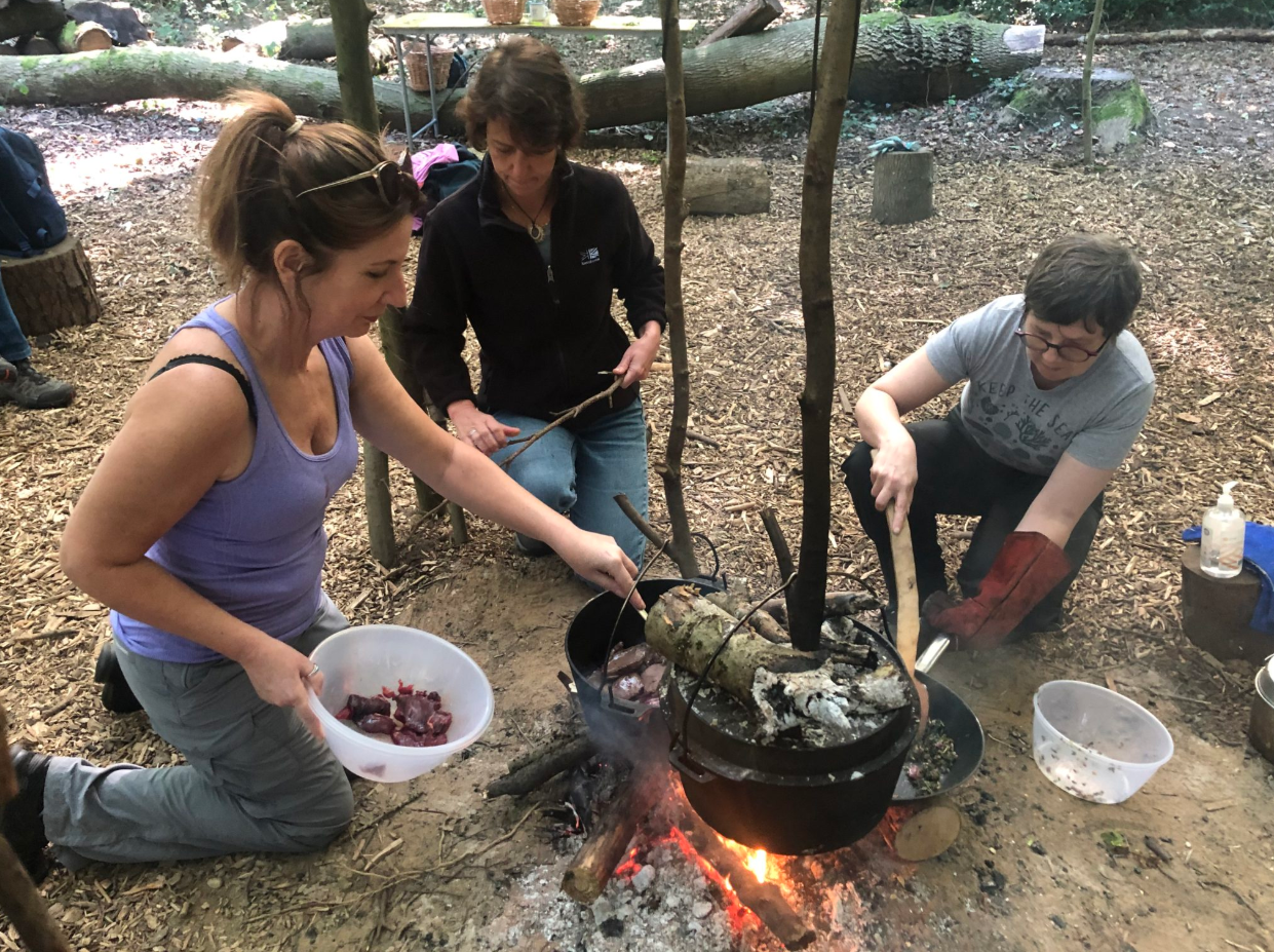 Autumn Foraging Course in South London gallery 5