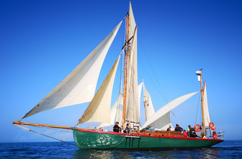 Teenage Adventure Sailing and RYA Qualifications, South Devon/Cornwall Coast – Moosk gallery 9