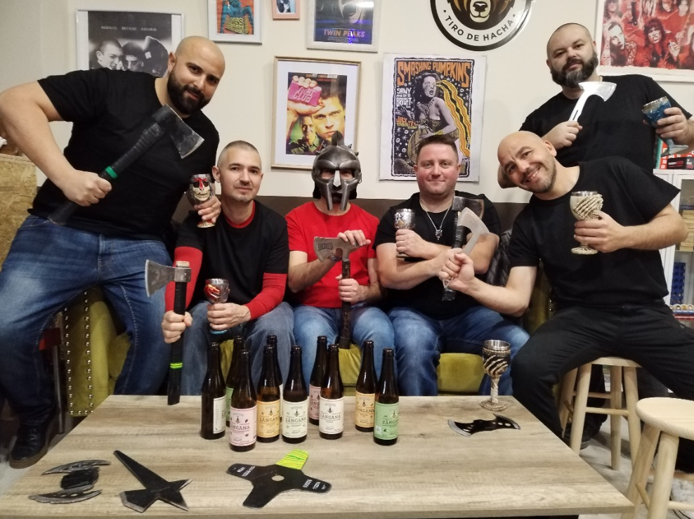 Classic Axe Throwing Session in Murcia, Spain gallery 2