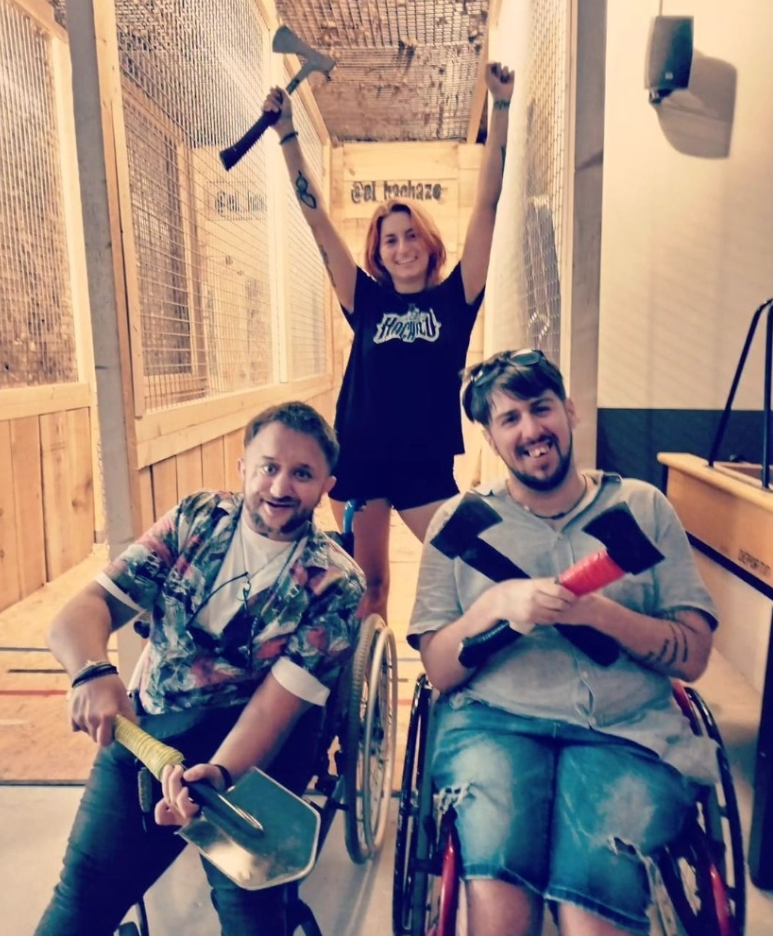 Premium Axe Throwing Session in Murcia, Spain, photo 4