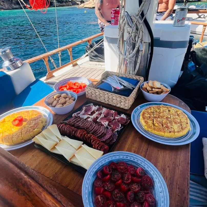 ‘Sailfoodness’ – 6-Hour Sailing Adventure from Palma, Mallorca gallery 2