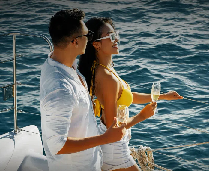 Burj Al Arab & Ain Dubai Shared Yacht Tour – 105ft Luxury Cruise from Dubai Harbour, photo 2