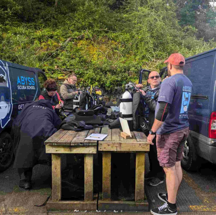 PADI Peak Performance Buoyancy Course in Littlehampton, photo 4