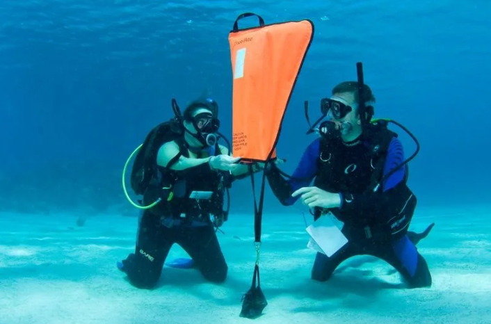 PADI Search and Recovery Diver Course in Littlehampton, photo 4
