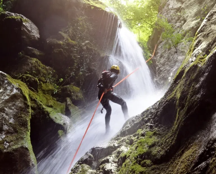 Rappelling Adventure in Salto el Claro, Chile, photo 2