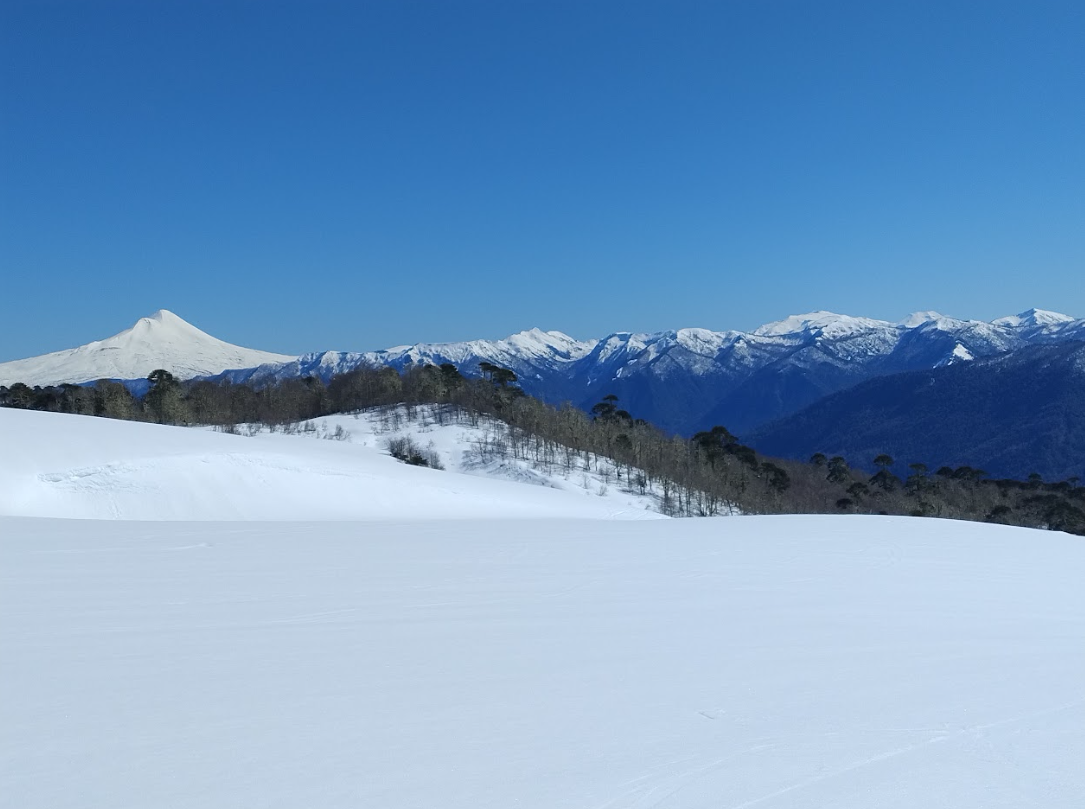 Sollipulli Volcano Ascent in Pucón, Chile, photo 4