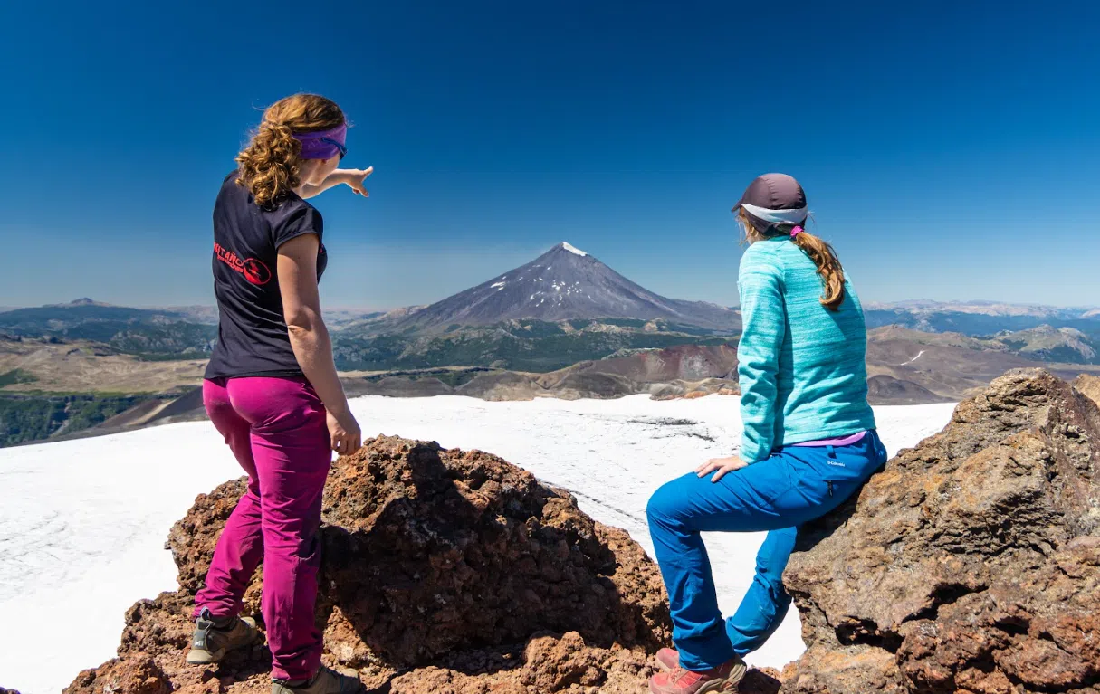 Quetrupillán Volcano Ascent in Pucón, Chile, photo 4