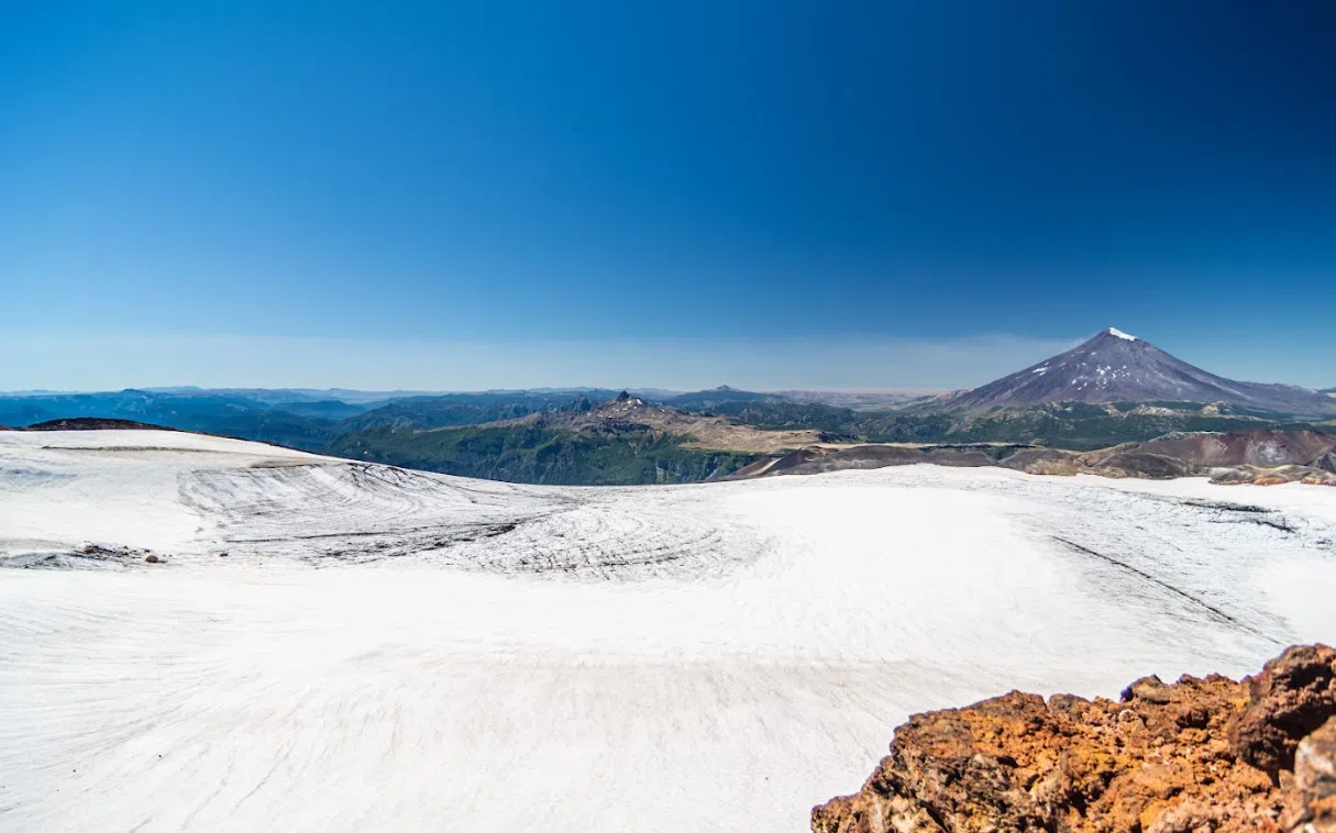 Quetrupillán Volcano Ascent in Pucón, Chile, photo 3