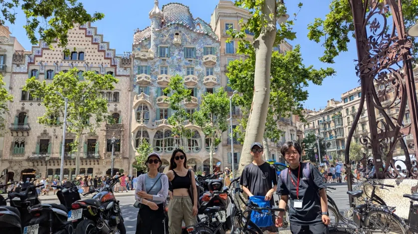 Barcelona E-Bike Tour: Gaudi and Hidden Gems, photo 2