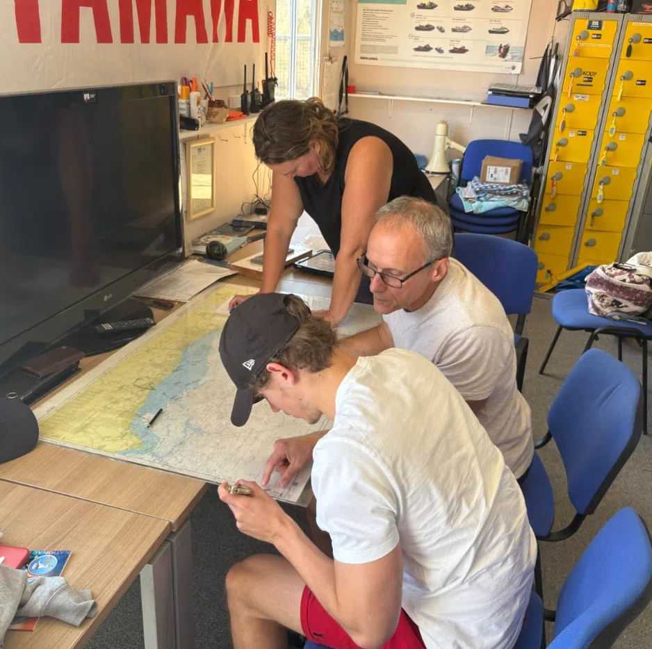 Powerboat Level 1 Course in Littlehampton gallery 6