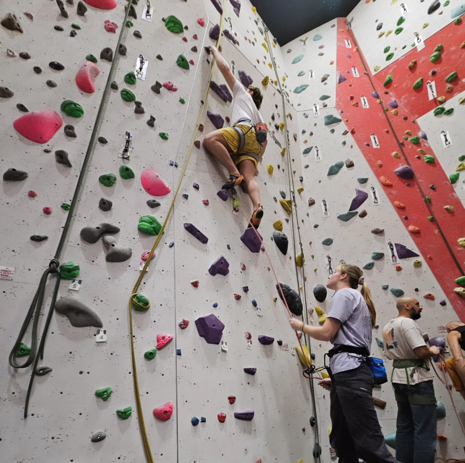 Lead Climbing Courses in Chippenham, Bristol, Swindon, and Gloucester gallery 4