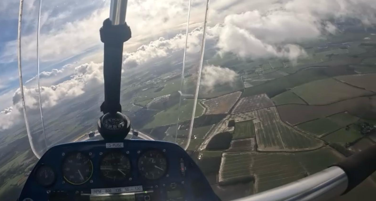 Flight Experiences in Deenethorpe, Northamptonshire gallery 3