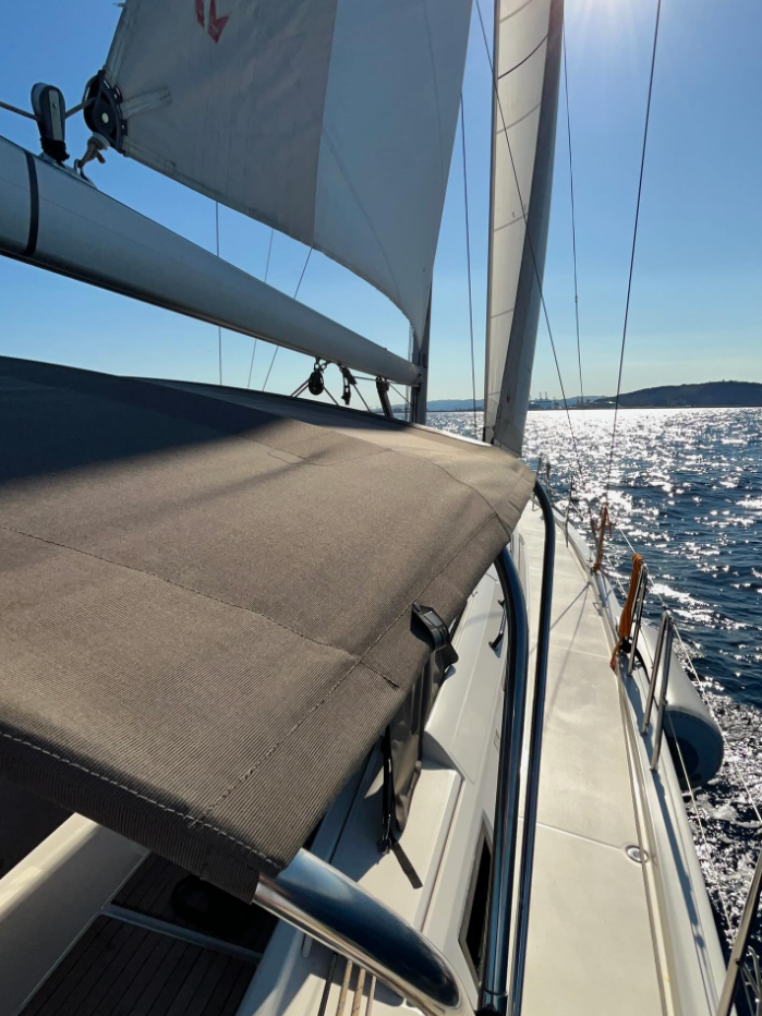 Private Sunrise Sailing Cruise in Barcelona gallery 6