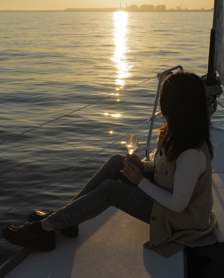 2-Hour Private Sunset Sailing Cruise in Barcelona gallery 4
