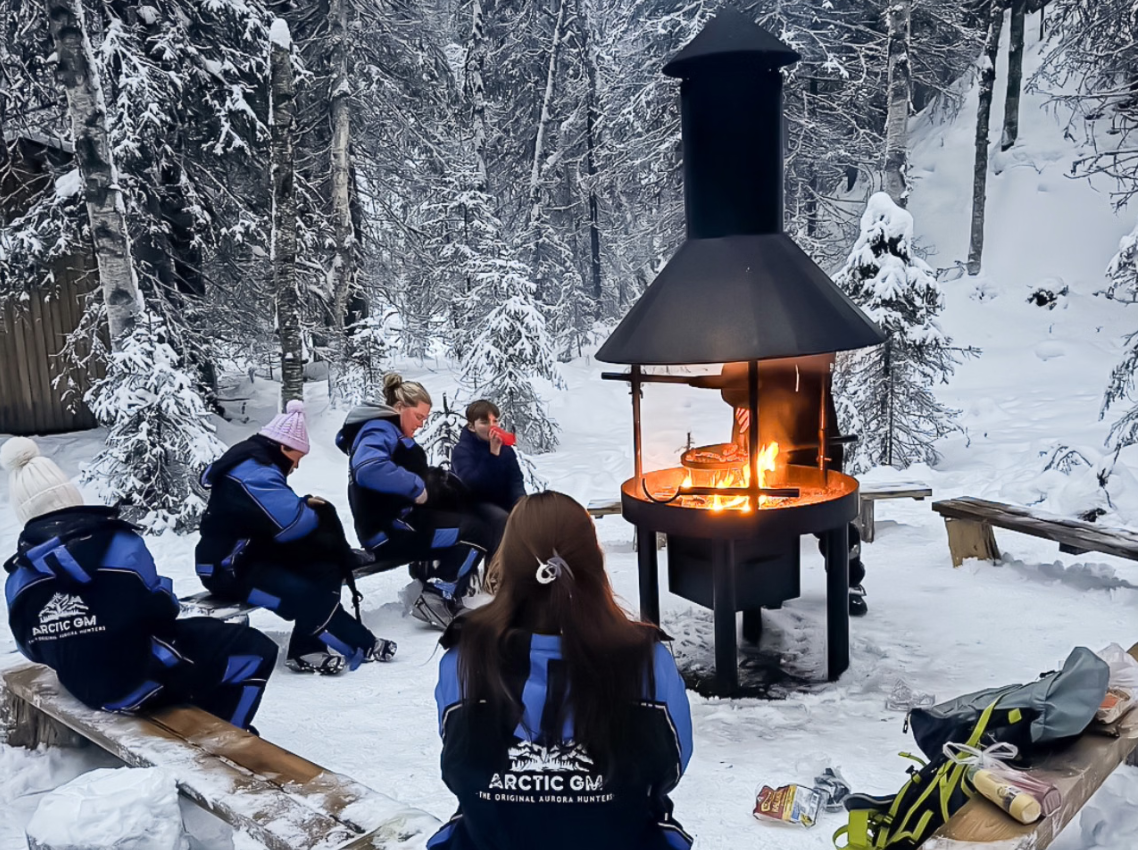 Frozen Waterfalls Hike Tour and Barbecue in Korouoma gallery 4
