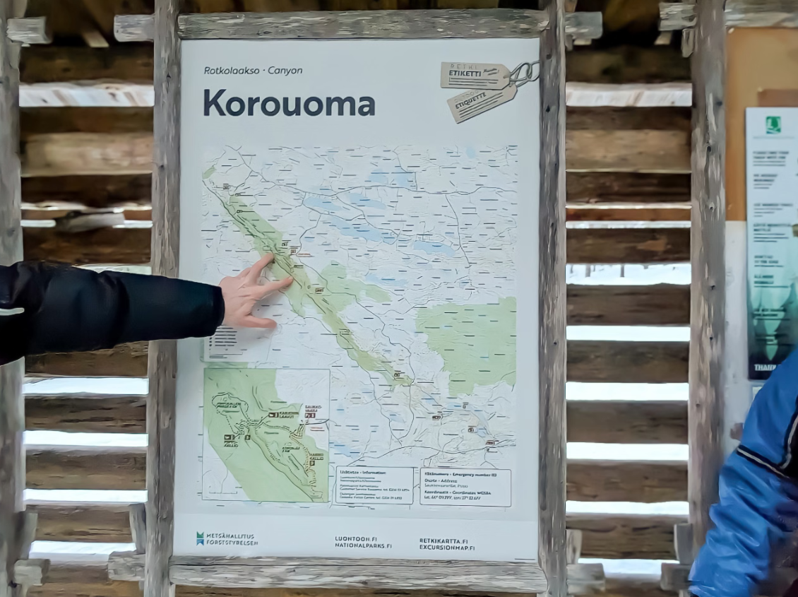 Frozen Waterfalls Hike Tour and Barbecue in Korouoma gallery 6