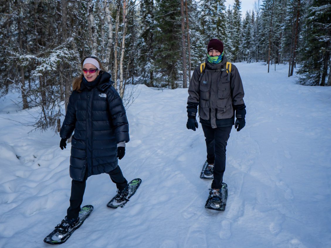 Snowshoe Adventure and Barbecue at Vikaköngäs gallery 9